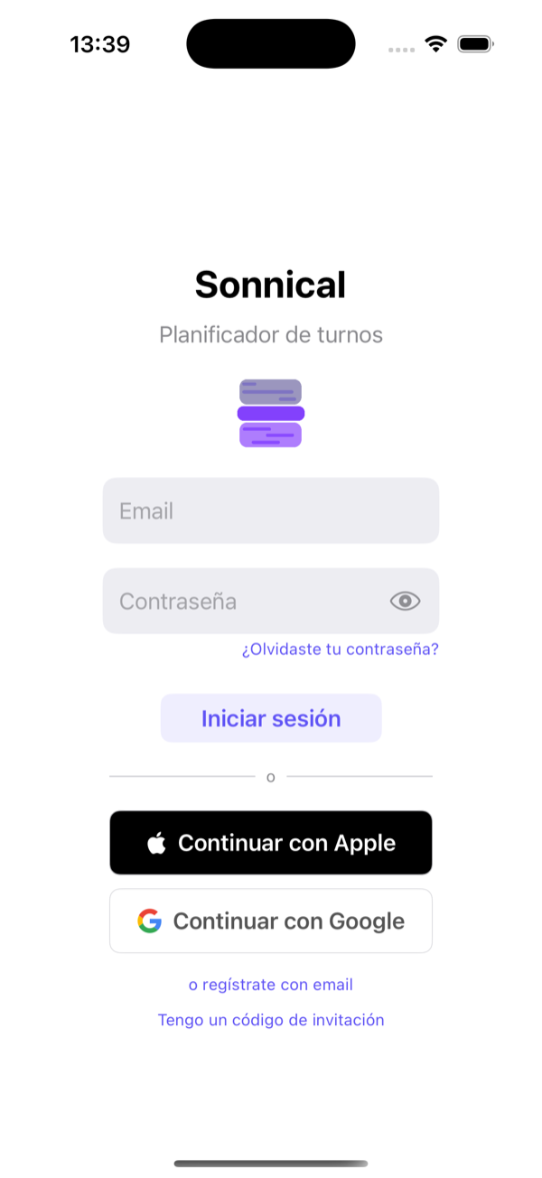Pantalla de acceso: email y contraseña, Apple, Google o enlace de invitación.